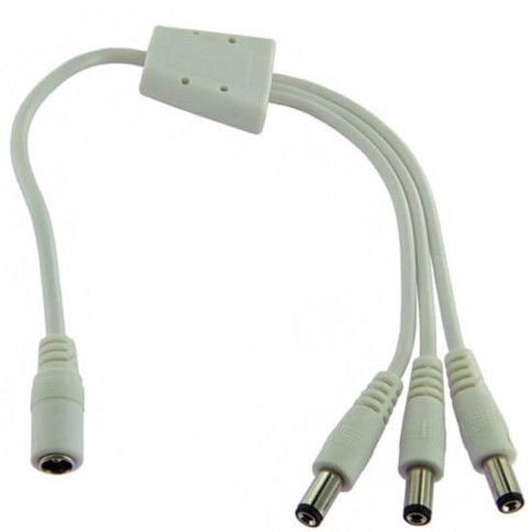 Triple output jack, black