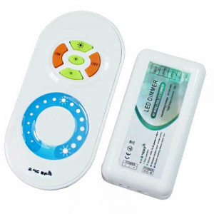 Touch dimmer with remote control